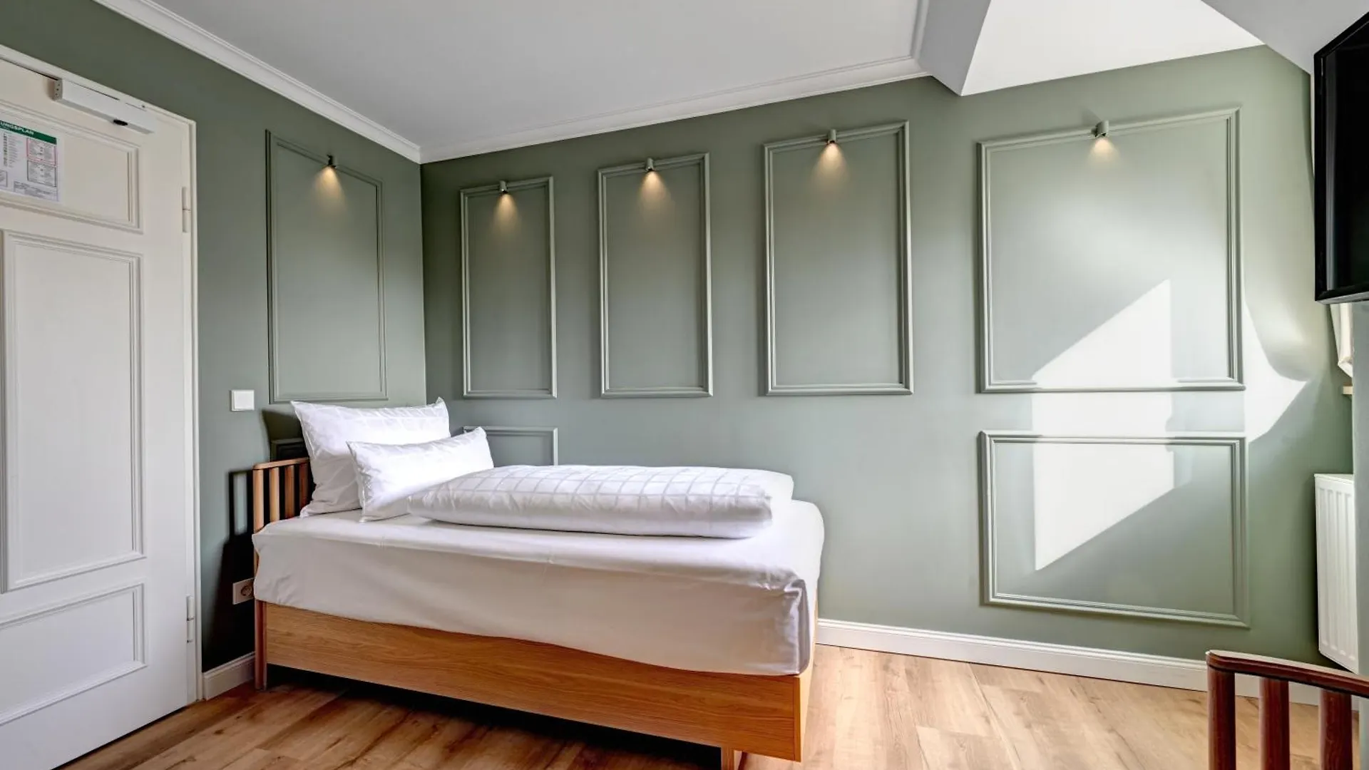 Hotel Uhland Munich 3*,  Germany