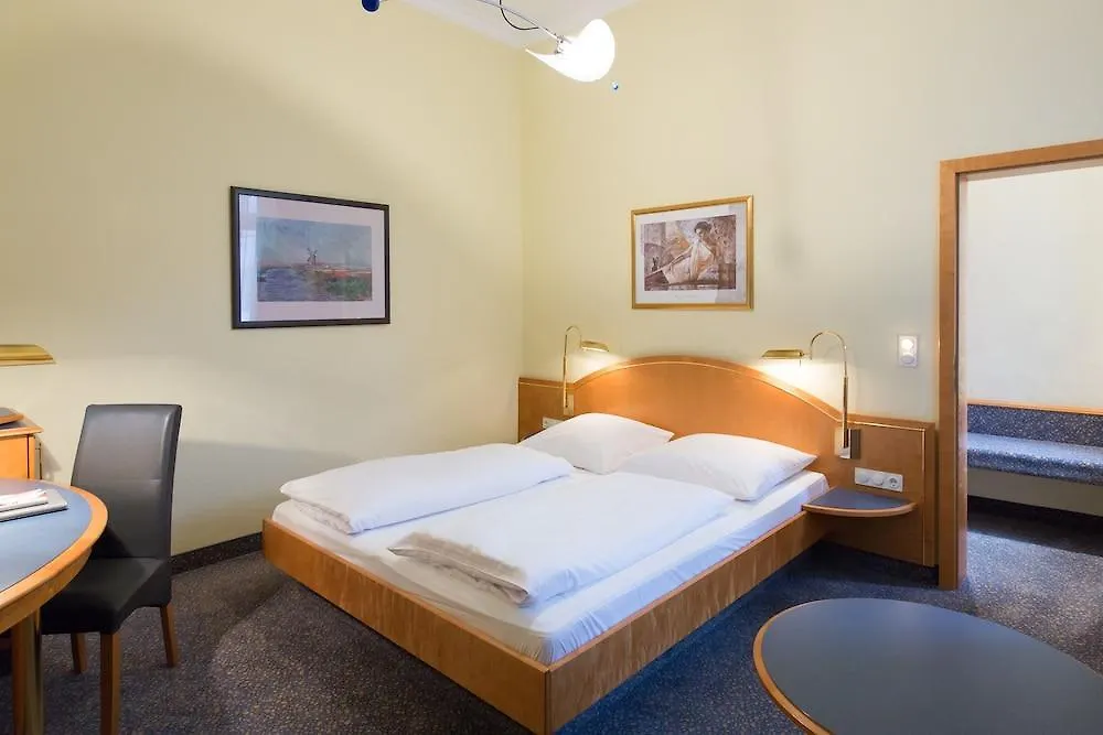 ***  Hotel Uhland Munich Germany