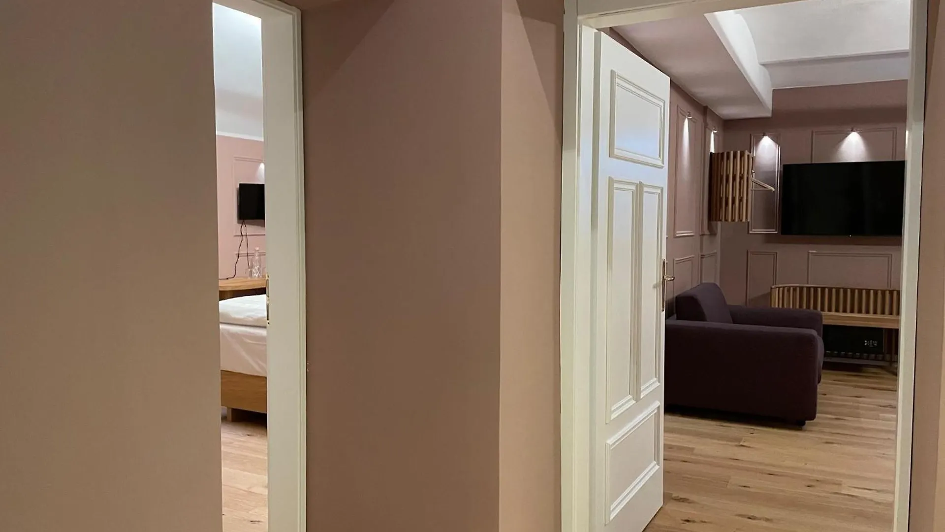 ***  Hotel Uhland Munich Germany